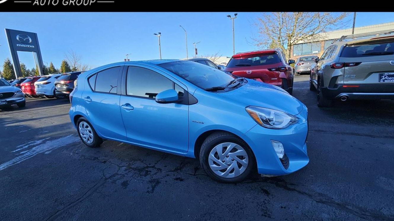 TOYOTA PRIUS C 2016 JTDKDTB35G1134514 image